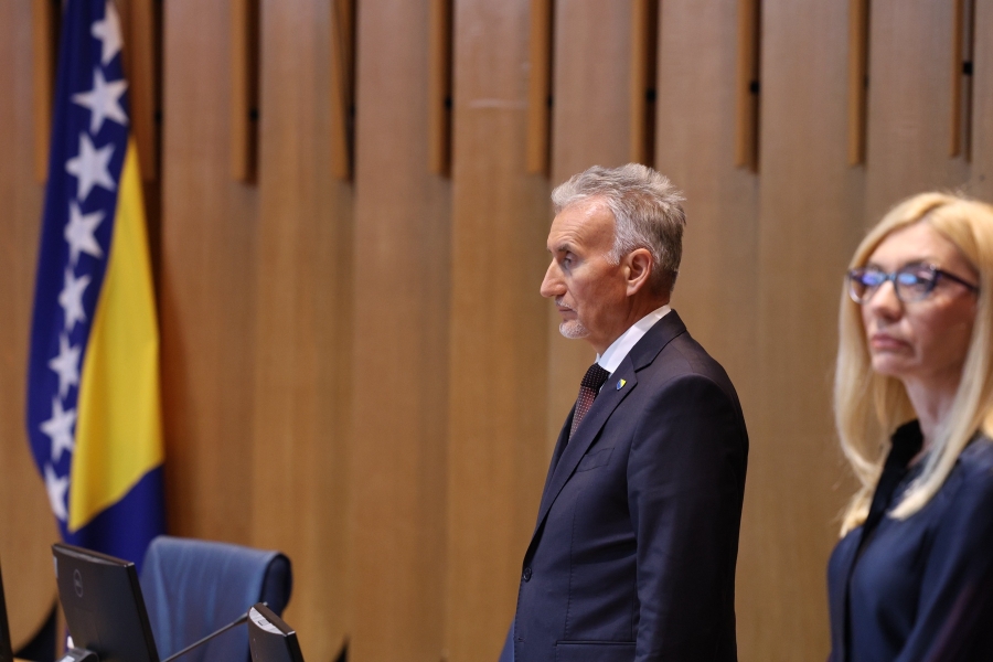 'SB' NA LICU MJESTA: Dom naroda Parlamentarne skupštine Bosne i Hercegovine ponovo blokiran zbog izostanka SNSD-a (FOTO)