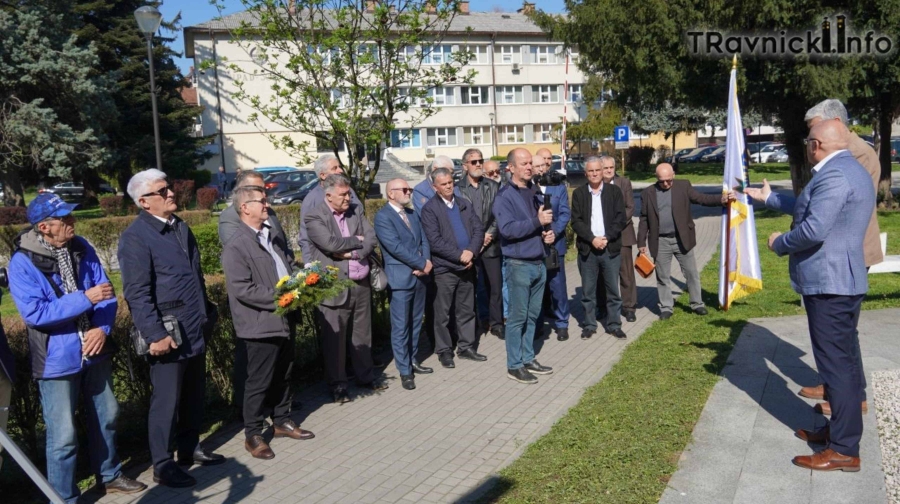 ALAGIĆEVI SABORCI: Komandanti brigada obilježili godišnjicu osnivanja 7. korpusa Armije RBiH (FOTO, VIDEO)