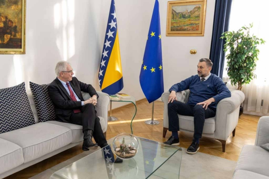 ANALIZA JEDNOG POLITIČKOG PROMAŠAJA: Konaković se pretvara u ono što je najviše napadao!