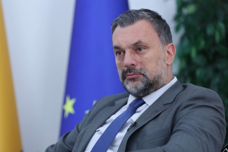 KONAKOVIĆ U ŽIŽI: Evo kome dijeli diplomatske pasoše ministar koji mjesecima ne odgovara na zastupnička pitanja..