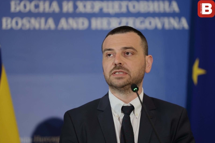 SAŠA MAGAZINOVIĆ O SRAMOTNOJ KONFERENCIJI U ZAGREBU: 'Skandalozno, destruktivno, ali neizvodivo, Ustav BiH se ne mijenja ni u Americi ni u Zagrebu'