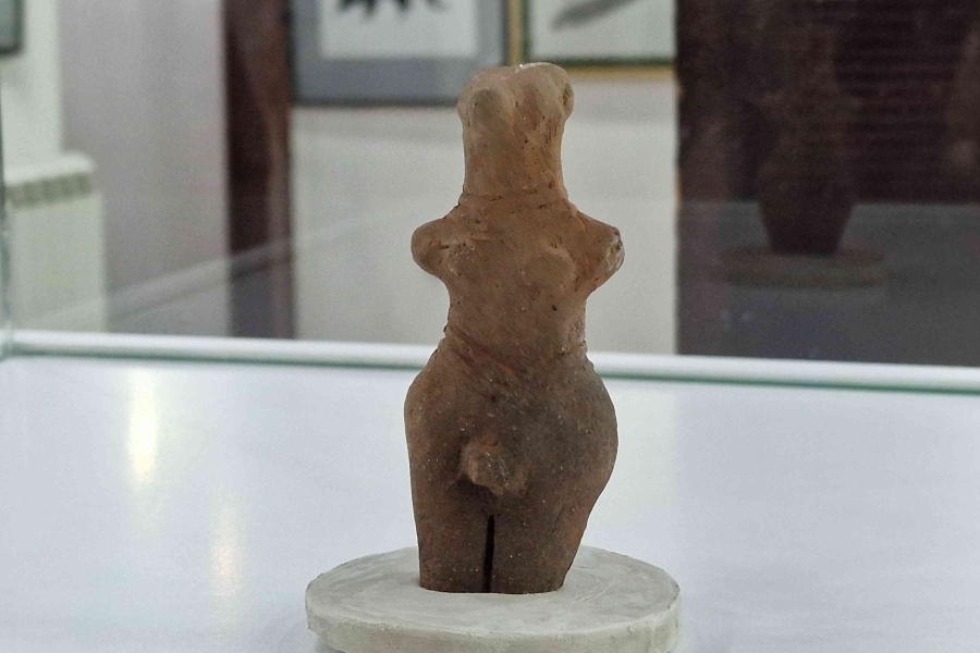 SENZACIONALNO OTKRIĆE: Sasvim slučajno pronađena figurina stara 7.000 godina, ali to je bio tek početak...