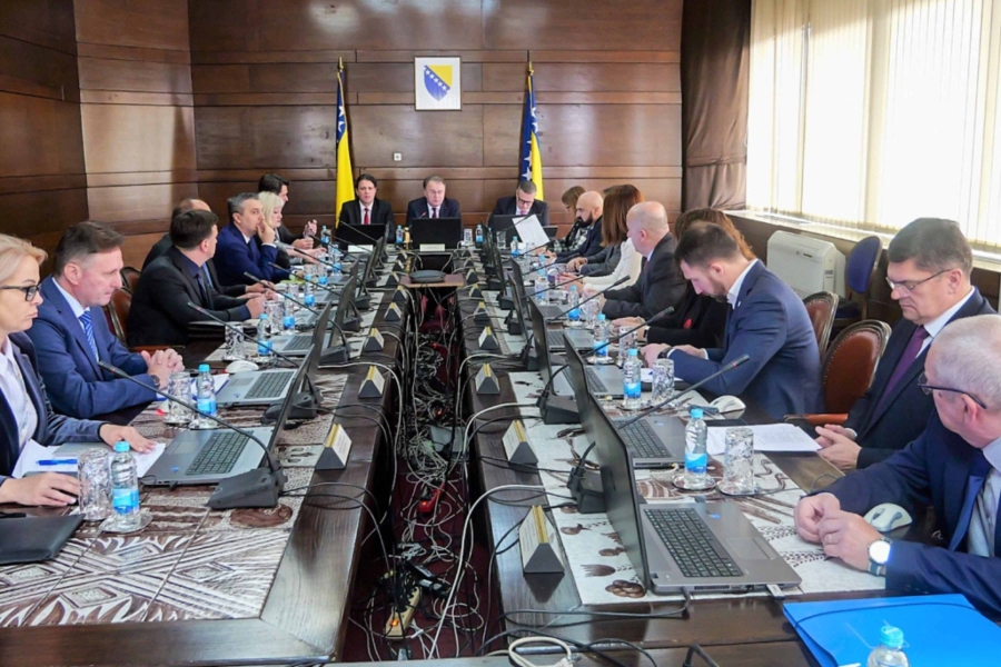 PROCURIO 'AŽURIRANI' NACRT SPORAZUMA O JUŽNOJ INTERKONEKCIJI: Vlada FBiH u Sporazum ugradila odredbe Zakona koje još nisu ni usvojene!