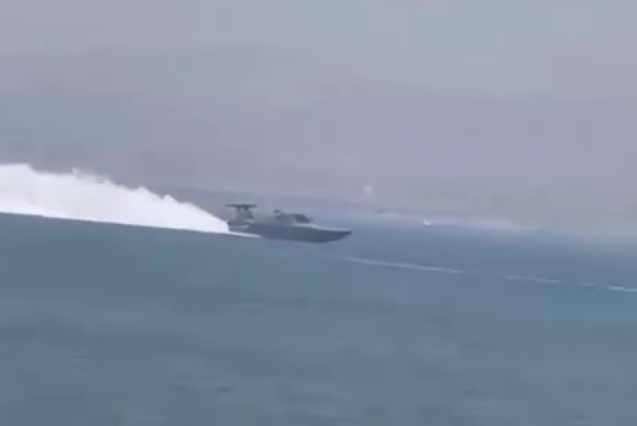 'ROJ' BRZIH ČAMACA NAPAO BRODOVE: Iran demonstrirao moć u Zaljevu s novim Heydar-110 plovilima koja su danas ŠOKIRALA VOJNE ANALITIČARE (VIDEO)