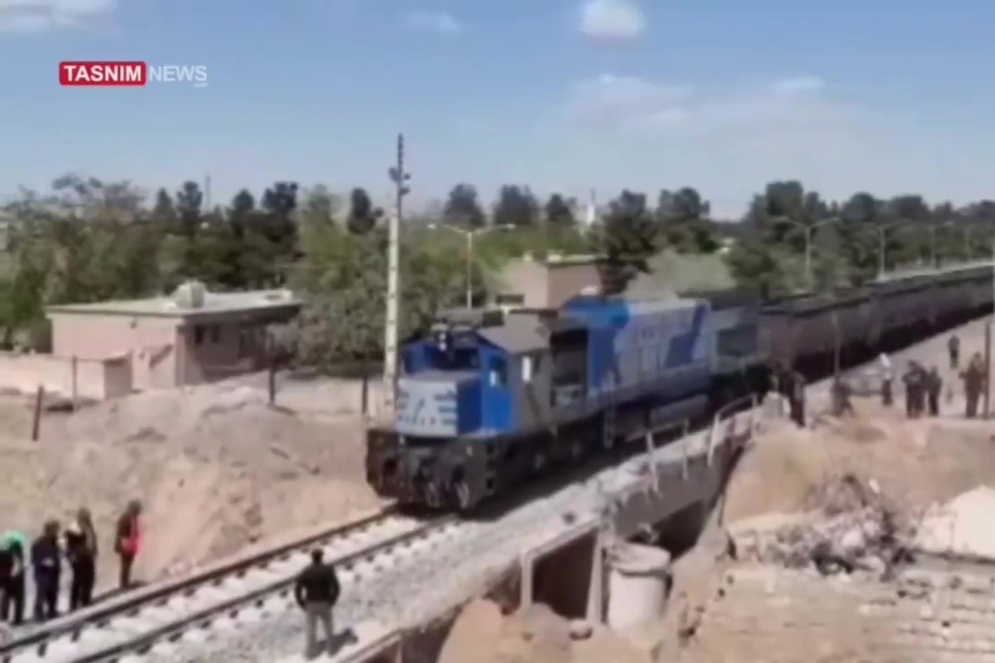 NEVJEROVATAN GRAĐEVINSKI PODUHVAT: Iran za 3 dana obnovio most kojeg je Izrael 7. aprila uništio bombardovanjem (VIDEO)