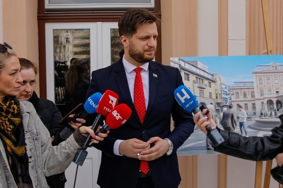 DRAMA U FERHADIJI POKRENULA LAVINU: Irfan Čengić otkrio ko koči obnovu fasada - 'Uloženo je 10 miliona KM, ali neki odbijaju pomoć'