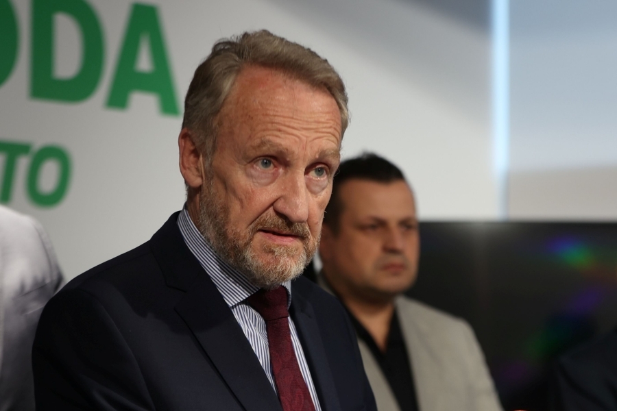 BAKIR IZETBEGOVIĆ, DIREKTNO: 'Ako Bećirović ostane u Predsjedništvu, ostat će i Trojka na vlasti!'