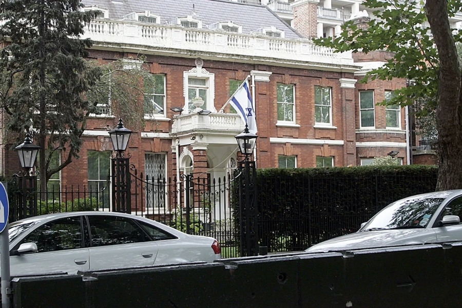 OVO SU IZRAELSKI MEDIJI PREŠUTILI: Dva drona napala izraelsku ambasadu u Londonu, navodno korišten i radioaktivni materijal!