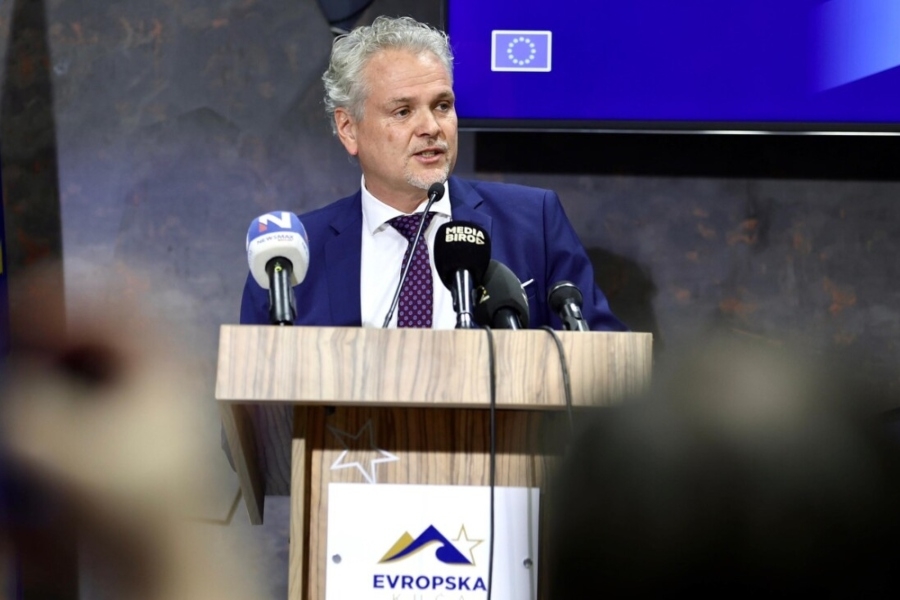 'BRAVO CRNA GORO': Oglasio se nekadašnji šef Delegacije EU u BiH Johann Sattler
