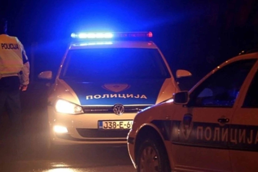 UŽAS U BiH: Sa djetetom bježao od policije, pa u potjeri izbacio oružje