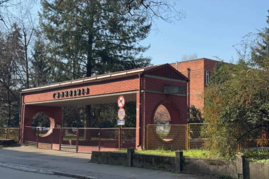 DRAMA U RANO JUTRO: U banjalučkoj Gimnaziji dojavljena bomba, učenicima javljeno da ne dolaze