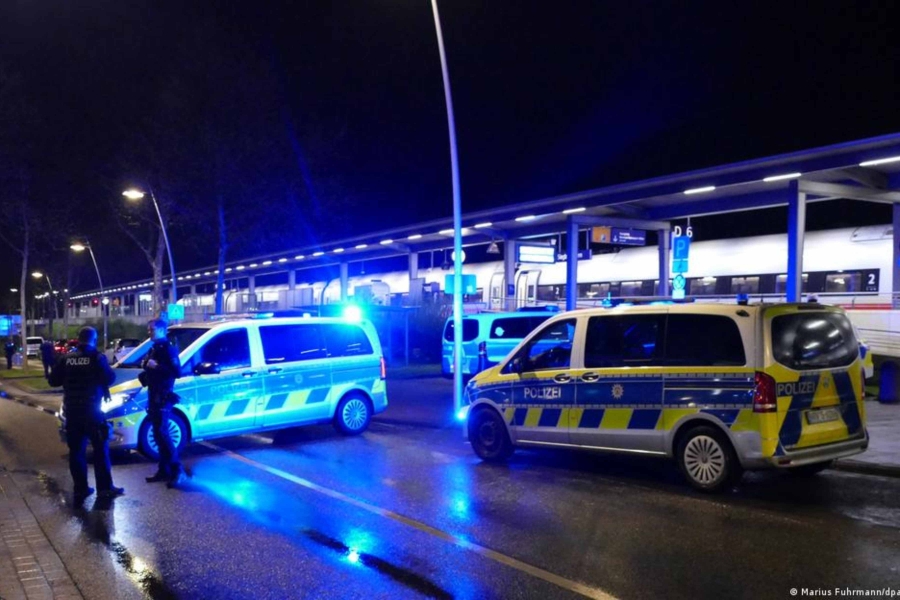 UŽAS U NJEMAČKOJ: Desničarski ekstremist aktivirao eksplozivno sredstvo u vozu i ranio 12 ljudi