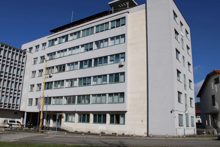 NOŽEM USMRTILA SUPRUGA U PORODIČNOJ KUĆI: Održano ročište, Ifeta Karić izjavila da nije...