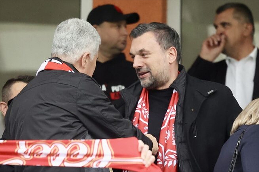 BURSAĆ PORUČIO KONAKOVIĆU: 'Ma ko je to nama ljut što u oktobru leti...'