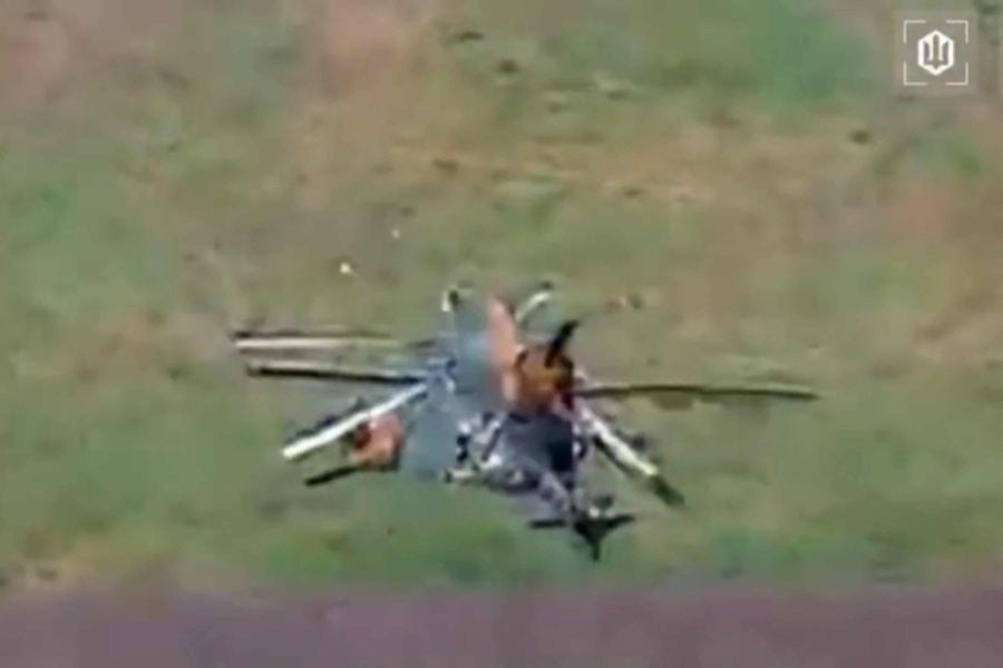TEŽAK UDARAC ZA RUSKU ARMADU: Ukrajinci im dronovima raznijeli helikoptere (VIDEO)