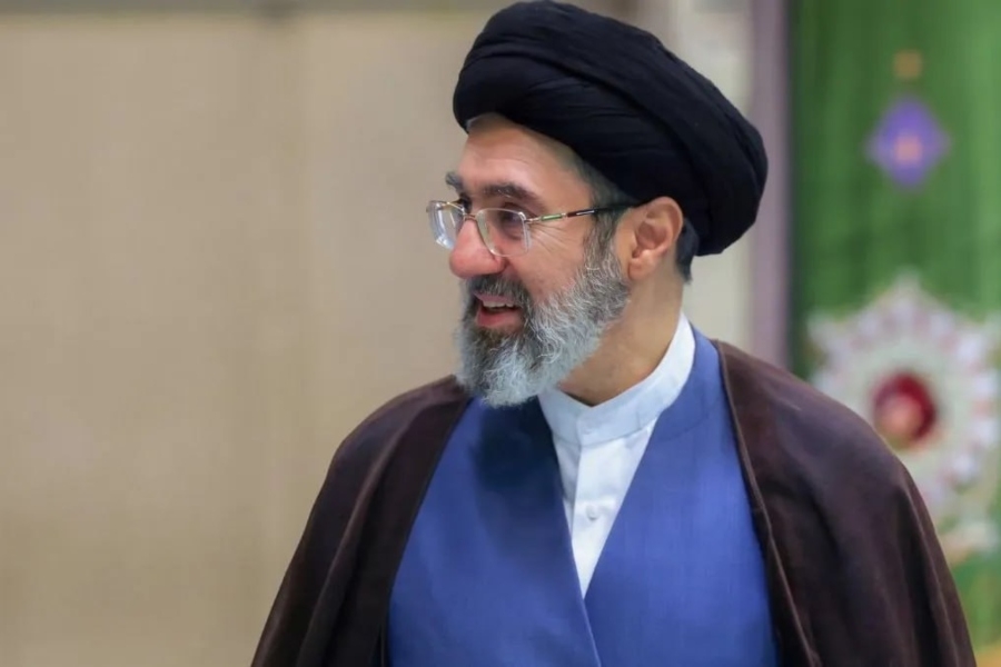 TAJNI ŽIVOT MOJTABE KHAMENEIJA: Predsjednik države ga lično liječi u skrovištu, generali Revolucionarne garde donose sve KLJUČNE ODLUKE