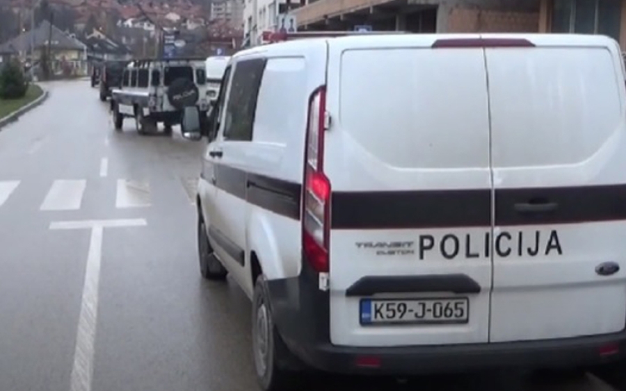 MUP ZDK U AKCIJI: Pretresi od ranog jutra, hapšenja zbog droge i oružja