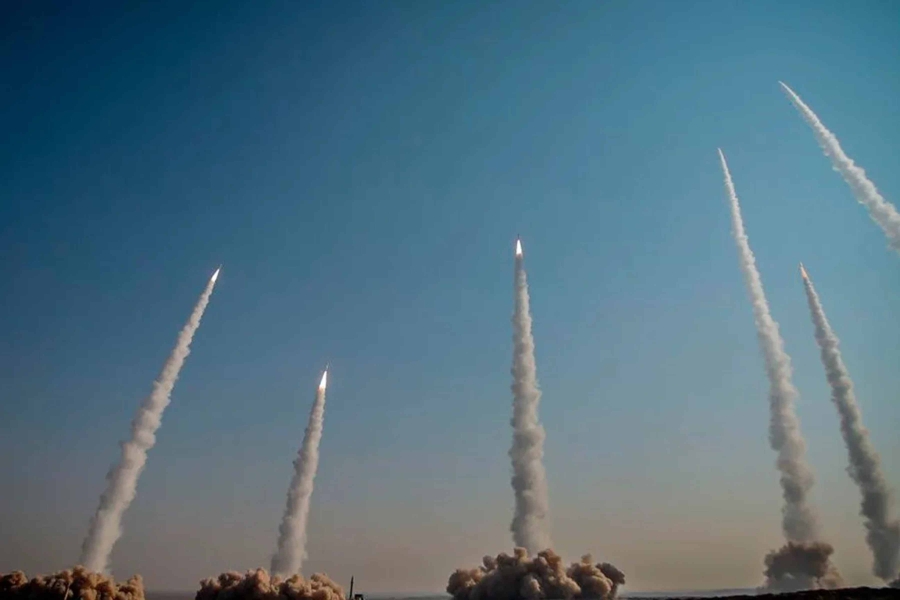 RAT BJESNI SVOM ŽESTINOM: Iranci gađali čeličane povezane sa SAD-om - 'OVO JE UPOZORENJE!'