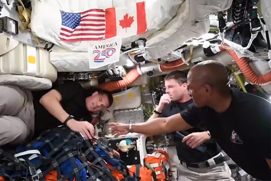 'OVO ŠTO GLEDAMO KROZ PROZOR JE NADREALNO...': NASA objavila snimak, oglasio se pilot Artemisa II...