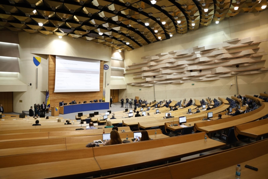 SUTRA SJEDNICA PREDSTAVNIČKOG DOMA FBiH: Po hitnom postuku se razmatra izmjena Zakona o Južnoj interkonekciji