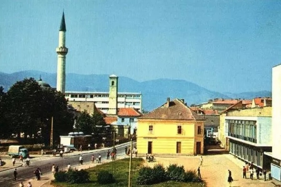 SRUŠENA 1993. GODINE: Prva sahat-kula izgrađena u Bosni jeste ona što je stajala pored Ferhadije u Banja Luci