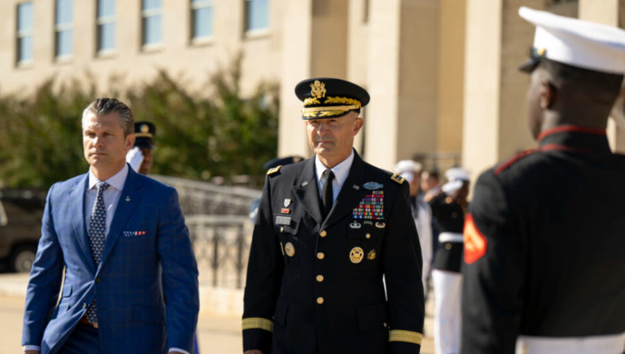 POTRES U WASHINGTONU: Hegseth 'skinuo glavu' prvom čovjeku kopnene vojske – traži se hitna ostavka