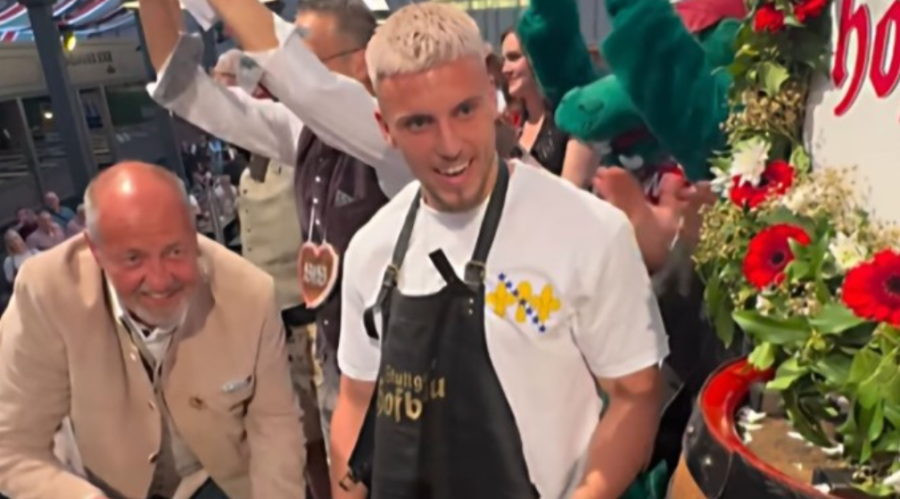 DEMIROVIĆ ISPUNIO OBEĆANJE: Na festivalu časti navijače, a tu su i ljiljani (VIDEO)