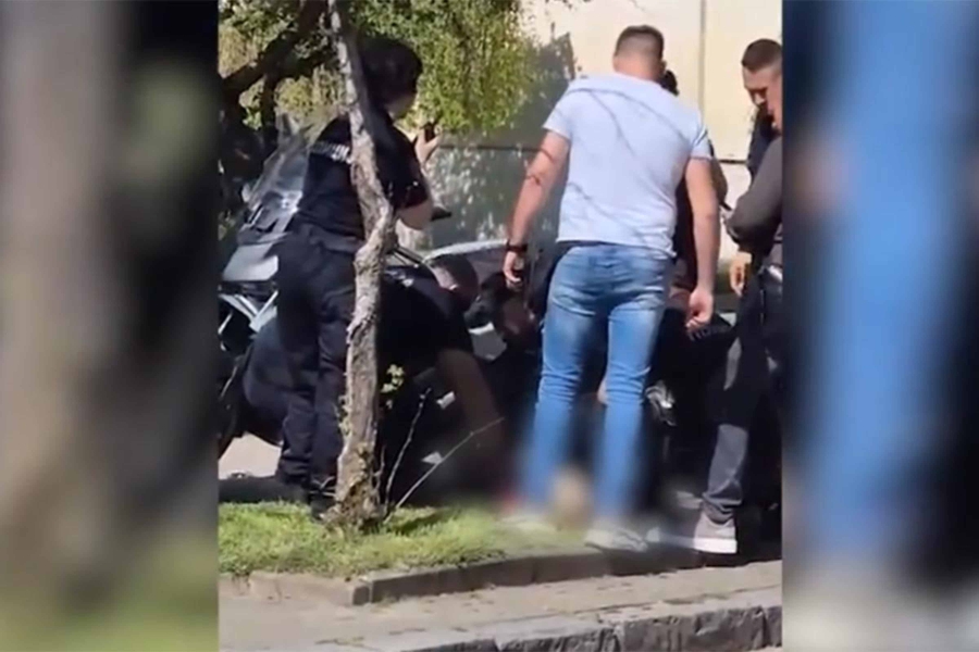 STRAVIČAN SLUČAJ U SRBIJI: Maloljetnik ubio ženu, nakon hapšenja postavio jezivo pitanje