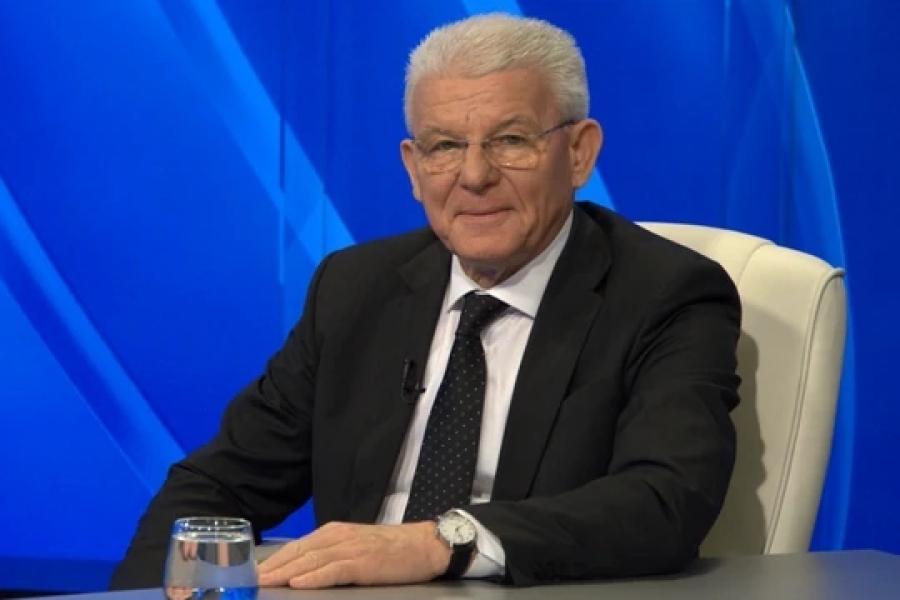 ŠEFIK DŽAFEROVIĆ OTKRIO KAKO SDA PLANIRA PORAZITI TROJKU: 'Bakir je za tu funkciju...' (VIDEO)