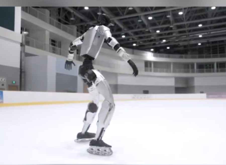 MAŠINE BUDUĆNOSTI STIGLE: Unitree predstavio humanoidne robote na točkovima