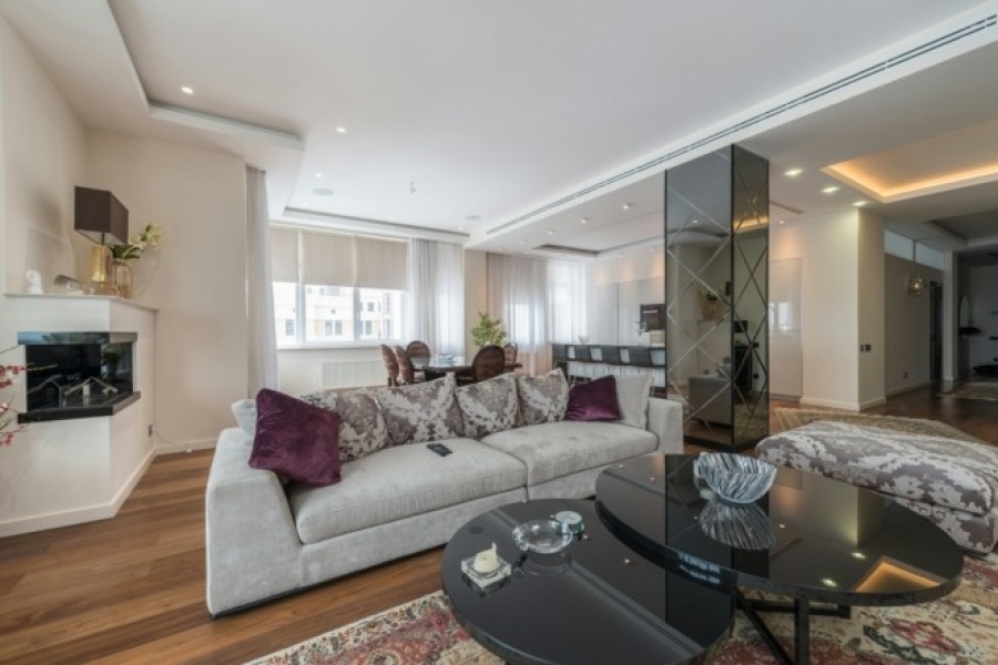 BOJANA PRONAŠLA ZEMLJU GDJE JE STAN 100 EURA MJESEČNO: Zaradila u Hrvatskoj i zbrisala (VIDEO)