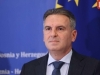 SMAJIĆ UZBURKAO JAVNOST: 'Presedan je da se u jedan zakon uvede privatna firma'