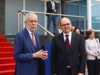 SCHMIDT RAZGOVARAO SA PREDSJEDNIKOM AUSTRIJE PA PORUČIO: 'Domaći političari blokiraju milijardu eura za BiH!' (FOTO)