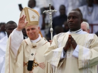 PORUKA PAPE LAVA XIV IZ KAMERUNA: Pozvao na solidarnost i pravdu - 'Čovječanstvo je gladno mira'