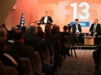 VELIKI SKUP DF-a U MOSTARU, KOMŠIĆ I KOVAČEVIĆ UPOZORILI: 'Hrvatska novcima iz Evropske unije finansira divlju gradnju u Mostaru! DO KADA?!' (VIDEO)