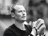 EVROPSKI NOGOMET ZAVIJEN U CRNO: Poginuo legendarni golman Alex Manninger