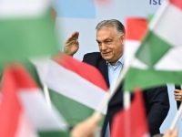 ANKETE GA OTPISUJU, ALI RURALNI KRAJEVI OSTAJU VJERNI ORBANU: . 'Ponovno počinjemo ujedinjavati Veliku Mađarsku'