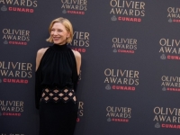 ODVAŽNA ELEGANCIJA: Jedan golišavi detalj na haljini Cate Blanchett odmah je privukao sve poglede (FOTO)