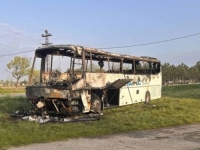 HAOS U SRBIJI: Zapaljen autobus firme koja prevozi studente na demonstracije protiv režima...