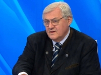 SAFET ORUČEVIĆ DIŽE UZBUNU: 'U Sarajevu je uvijek bilo pro-HDZ opcija i to nije nikakava tajna. Pomažu im i neki mediji!' (VIDEO)