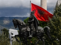 STIGLO DRAMATIČNO UPOZORENJE ZA ALBANIJU: 'Mogu da ciljaju tržne centre, klubove, restorane...!'