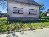 JEZIVE PORUKE U BOSANSKOJ DUBICI: Natpisi koji veličaju ratne zločince uznemirili Bošnjake
