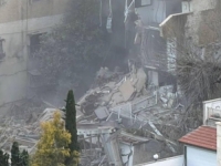 IZRAELSKI MEDIJI JAVLJAJU: Moguće je da ima ljudi pod ruševinama nakon što se zgrada srušila u Haifi usljed iranskog raketiranja (VIDEO)