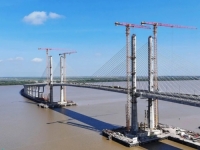 OD SIROMAŠNE DRŽAVE DO EKONOMSKE MOĆI: Ova mala zemlja od 950.000 stanovnika najveći je dobitnik rata u Iranu