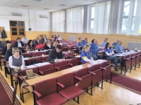 PRIJEDLOG SNSD-a, NES-a i NiP-a: Vijećnici u Bosanskom Petrovcu sebi povećali primanja, SDA se suprotstavila!