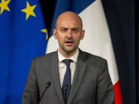 FRANCUSKI MINISTAR ODBRUSIO IZRAELCU: 'Drži se podalje od mikrofona!'