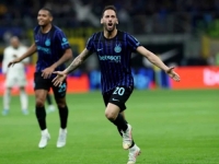 KAKAV PROJEKTIL SA 30 METARA: Çalhanoğlu bombom otvorio Romu, a njegovi suigrači je sahranili, pogledajte golove... (VIDEO)