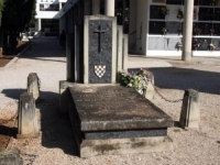 RATNI ZLOČINAC KOJEM JE UDBA PRESUDILA: Španska vlada naredila uklanjanje ustaškog grba s groba Vjekoslava Maksa Luburića