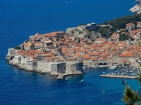 OVO JE HIT NA INTERNETU, PADAJU URNEBESNI KOMENTARI: Švicarski Lidl objavio oglas za Srbiju s fotografijom Dubrovnika (FOTO)