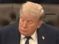 URNEBESAN SNIMAK IZ BIJELE KUĆE: Trump zaspao usred sastanka (VIDEO)